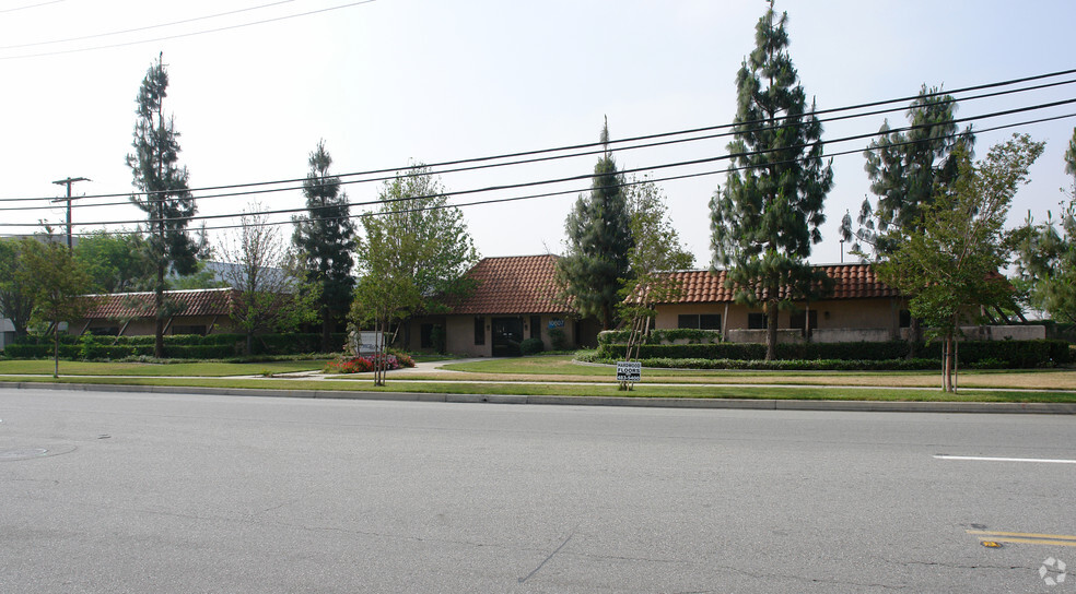 10807 Jersey Blvd, Rancho Cucamonga, CA for sale - Primary Photo - Image 1 of 1