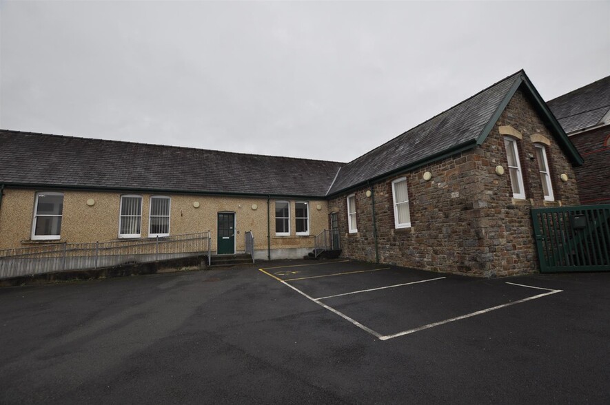 Penuel St, Carmarthen à louer - Photo du bâtiment - Image 2 de 2