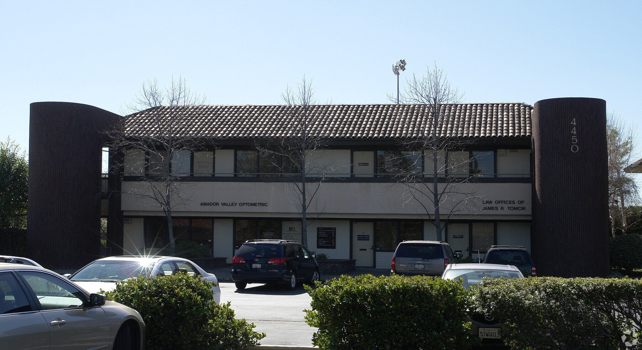 4450 Black Ave, Pleasanton, CA à louer Photo du bâtiment- Image 1 de 5
