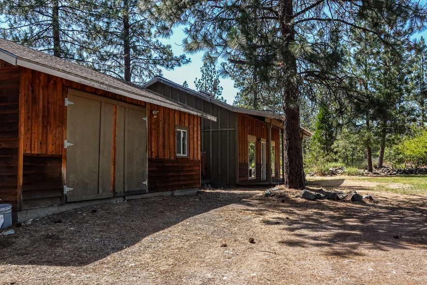 4912 Kidder Creek Loop, Etna, CA for sale - Building Photo - Image 3 of 51