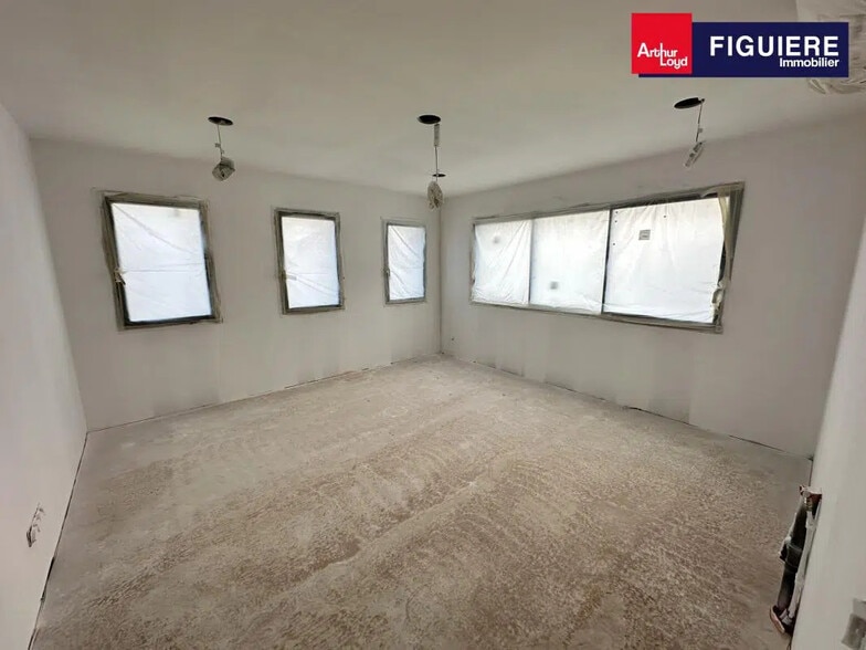 4 Rue François Dumouriez Du Périer, Vitrolles à louer - Photo intérieure - Image 2 de 10