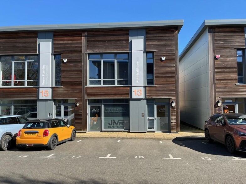 13-17 De Greys Rd, Colchester for lease - Primary Photo - Image 1 of 7