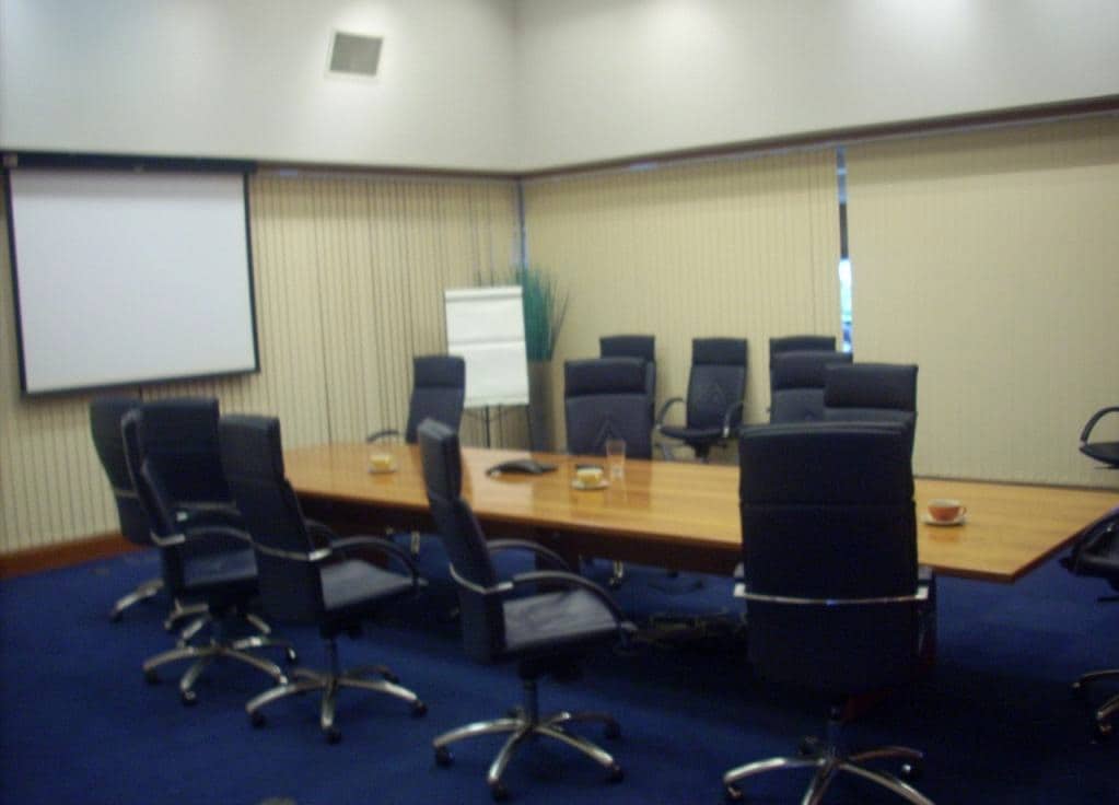 Molly Millars Ln, Wokingham for lease Interior Photo- Image 1 of 2