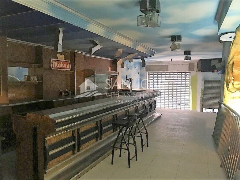 Retail in Novelda for sale - Building Photo - Image 2 of 7