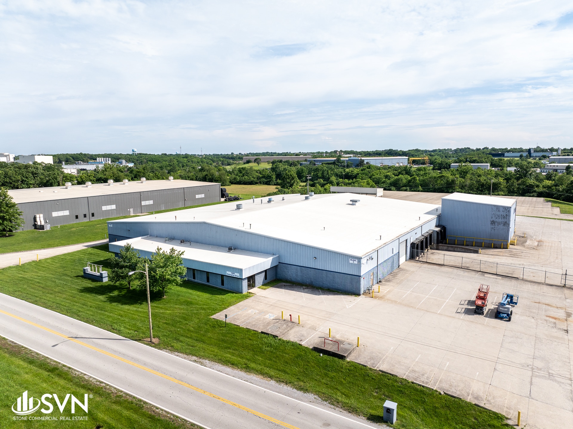 1285 Enterprise Dr, Winchester, KY for lease Primary Photo- Image 1 of 16