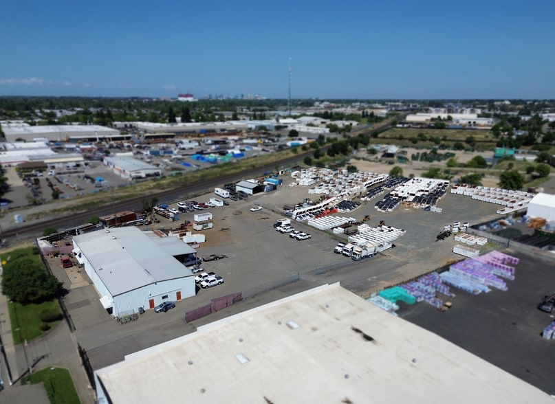 7851 14th Ave, Sacramento, CA for lease - Aerial - Image 3 of 8