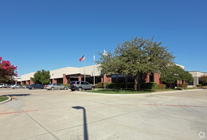 409 International Pky, Richardson, TX for lease - Building Photo - Image 2 of 2