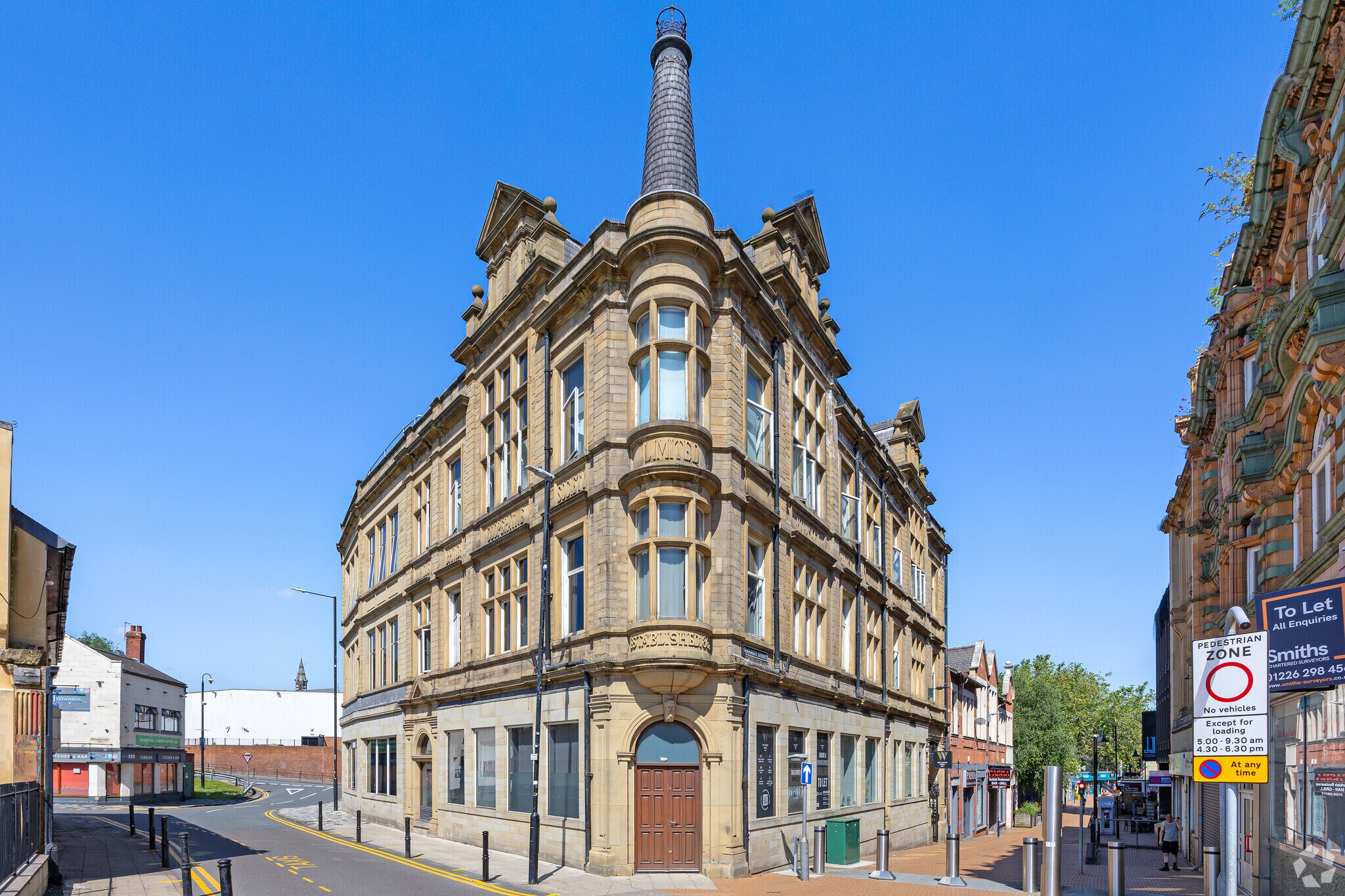 Market St, Barnsley à louer Photo principale- Image 1 de 15