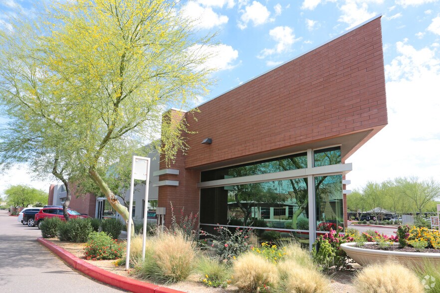 5590 W Chandler Blvd, Chandler, AZ for sale - Building Photo - Image 3 of 6