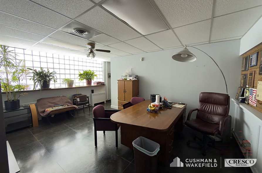 8400 Madison Ave, Cleveland, OH for sale - Building Photo - Image 3 of 8