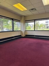 100 Eagle Rock Ave, East Hanover, NJ for lease Interior Photo- Image 2 of 4