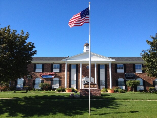 12750 S Saginaw St, Grand Blanc, MI à louer - Photo du bâtiment - Image 2 de 7