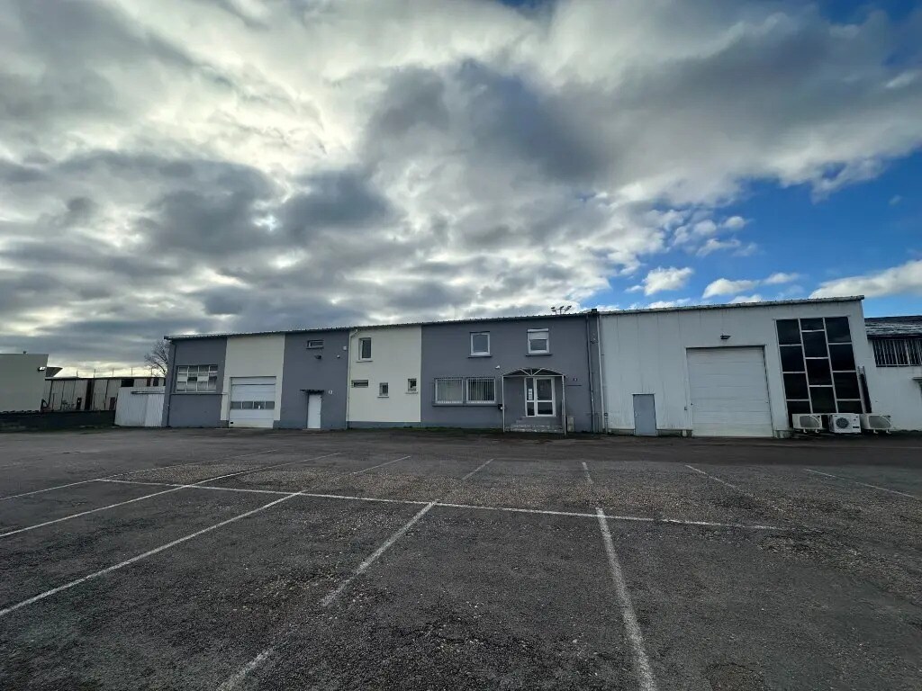 Flex in Chalon-sur-Saône for lease Building Photo- Image 1 of 6