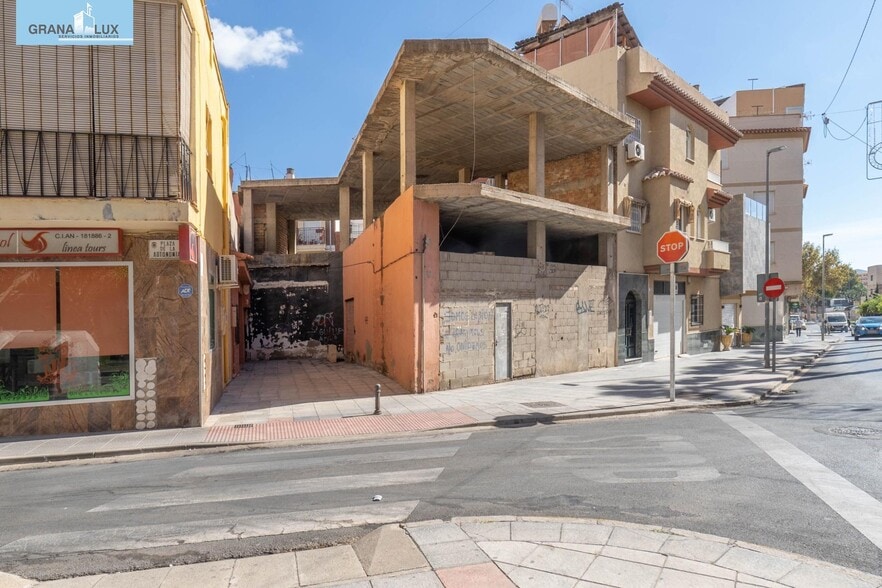 Calle Rambla de Capuchinos, 18, Motril, Granada for sale - Building Photo - Image 2 of 11