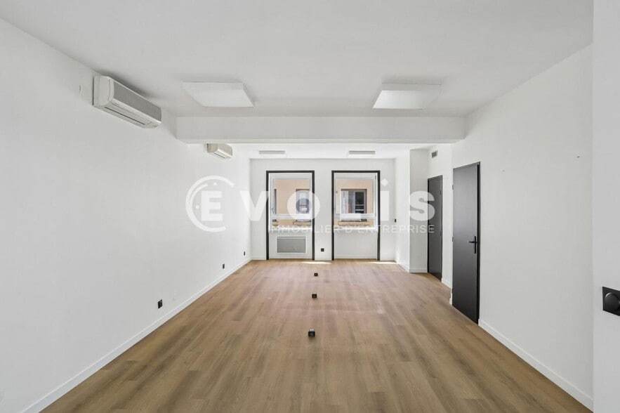 32 Rue Neuve, Lyon for sale - Building Photo - Image 2 of 17