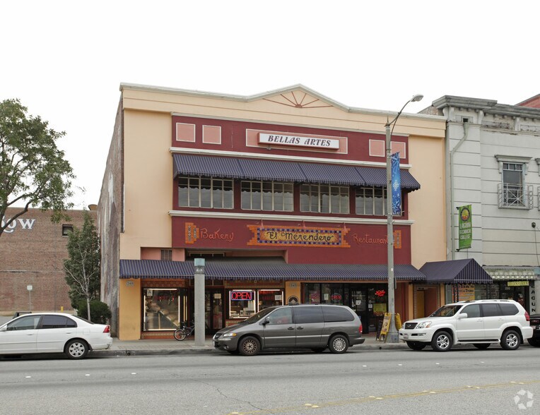 240-244 S Garey Ave, Pomona, CA à vendre - Photo principale - Image 1 de 2