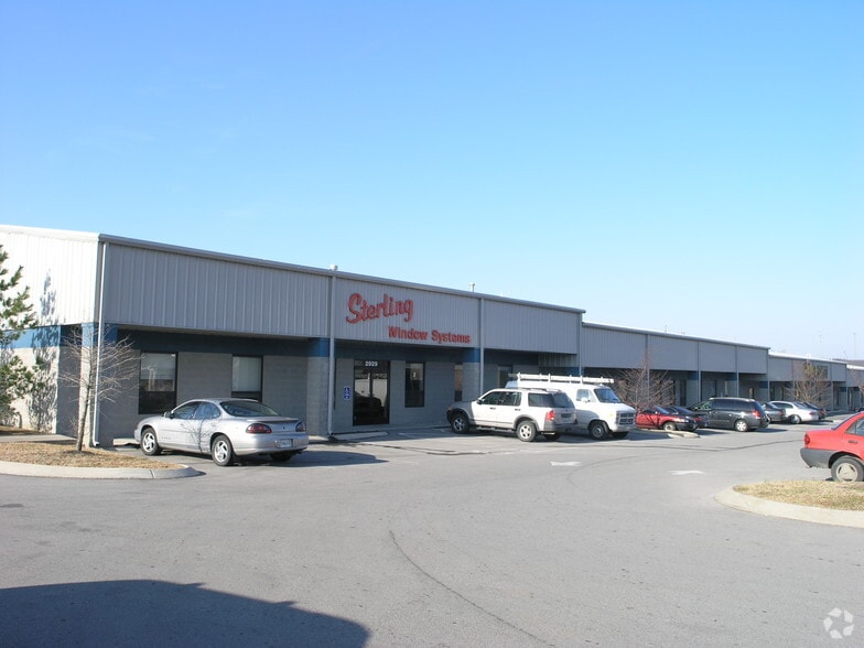 2915-2929 Murfreesboro Pike, Antioch, TN for lease - Building Photo - Image 2 of 7