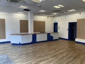 16-17 West St, Farnham for lease Interior Photo- Image 2 of 3