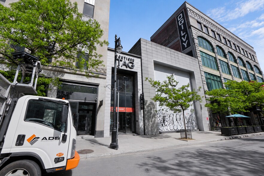 1325 Rue Sainte-Catherine O, Montréal, QC à louer - Photo du bâtiment - Image 2 de 24