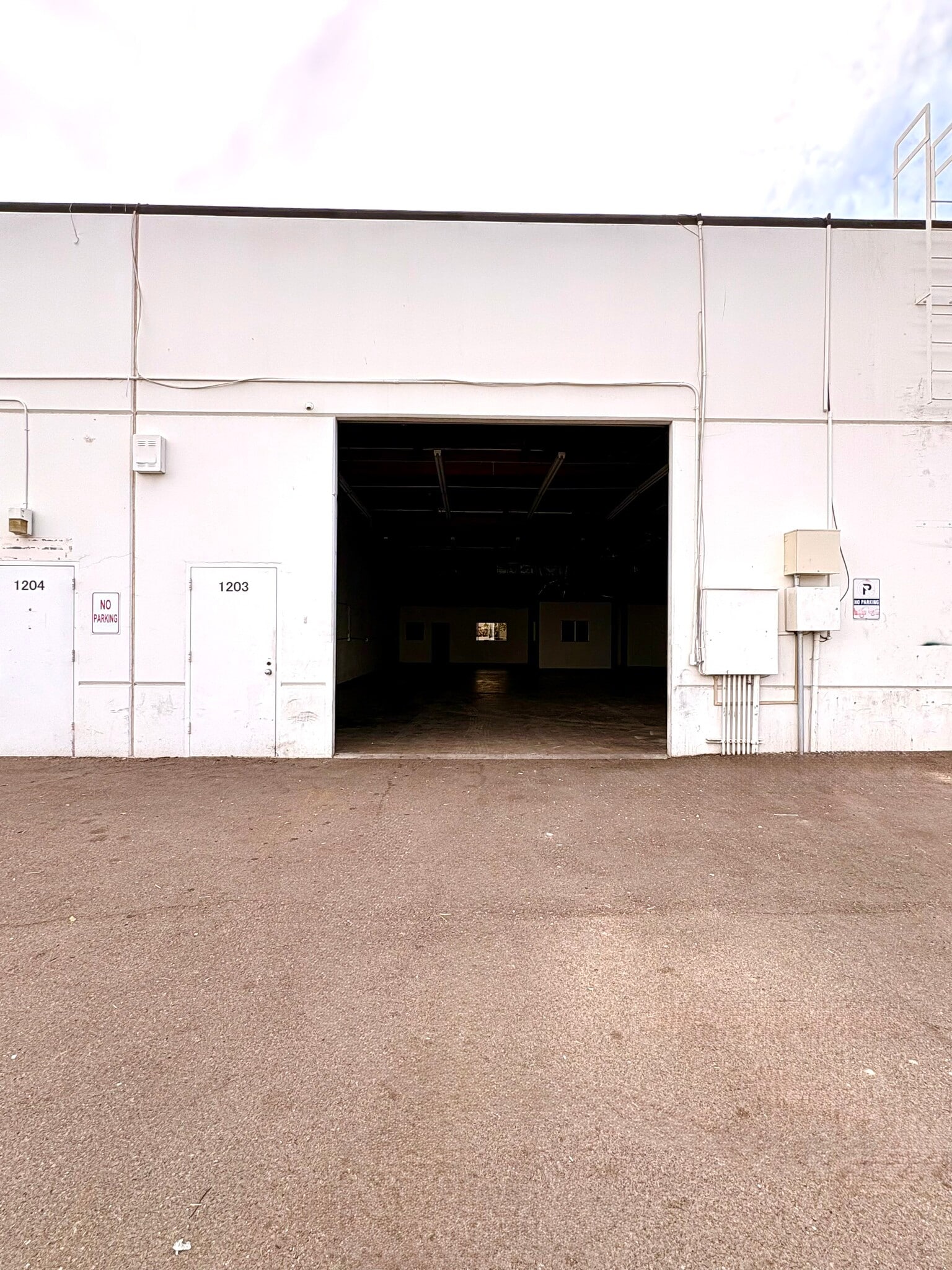 3102 W Thomas Rd, Phoenix, AZ for lease Interior Photo- Image 1 of 8