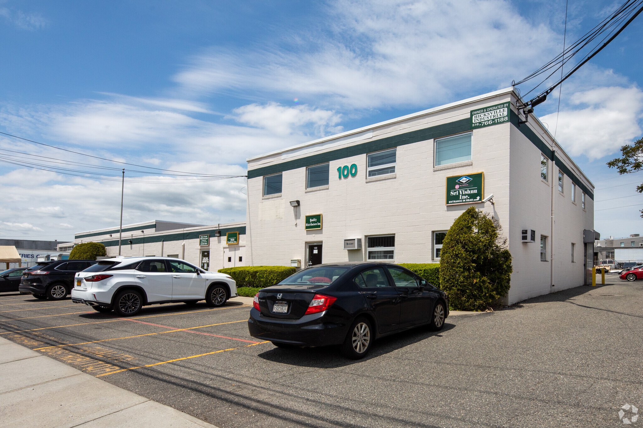 100-102 Lauman Ln, Hicksville, NY for lease Building Photo- Image 1 of 6