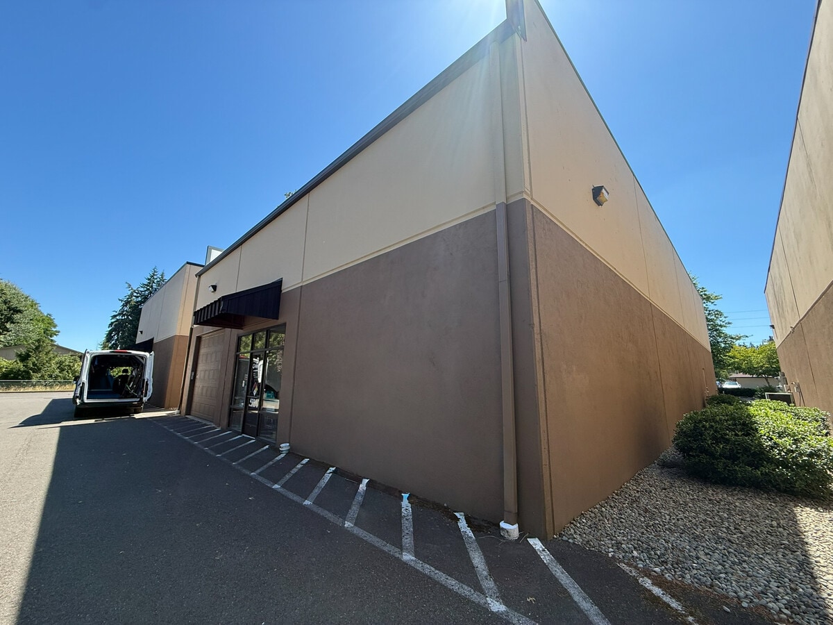 4706 Pacific Ave SE, Lacey, WA 98503 - Unit B -  - Interior Photo - Image 2 of 2