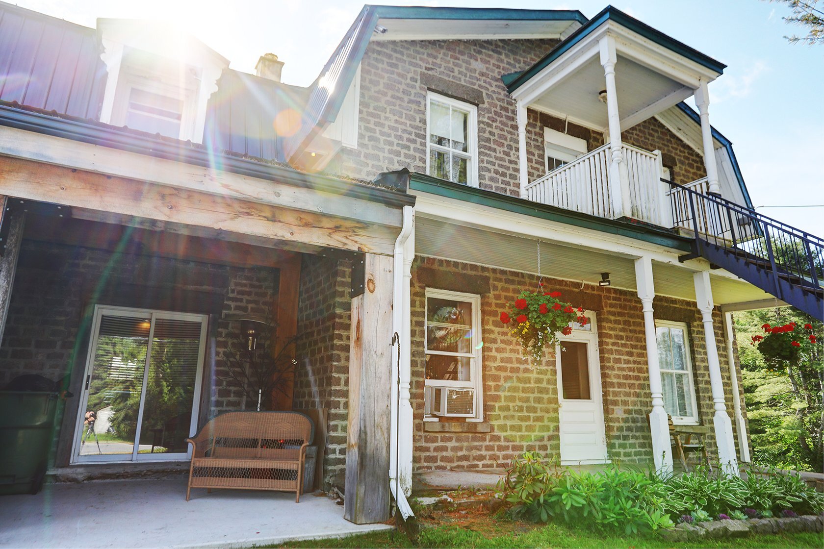 38 Ch De Saint-Michel, Brownsburg-chatham, QC for sale Primary Photo- Image 1 of 1