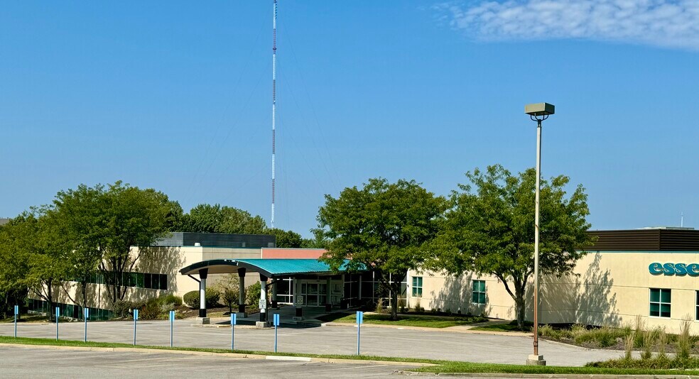 13303 Tesson Ferry Rd, Saint Louis, MO à louer - Photo du bâtiment - Image 3 de 6