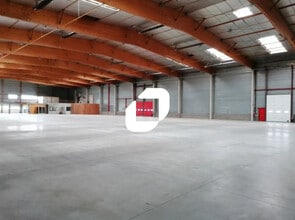 772 Rue De L'Industrie, Saint-André-de-Corcy for lease Interior Photo- Image 2 of 15
