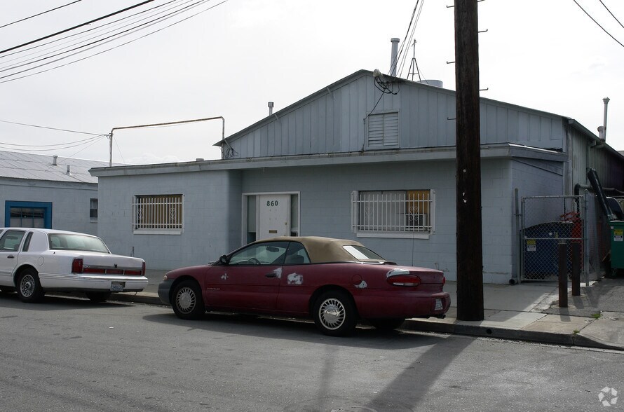 860 Kaynyne St, Redwood City, CA à vendre - Photo principale - Image 1 de 4