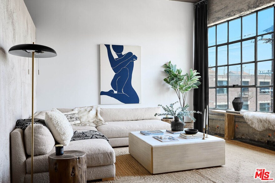 1855 Industrial St, Los Angeles, CA à vendre - Photo du bâtiment - Image 3 de 24