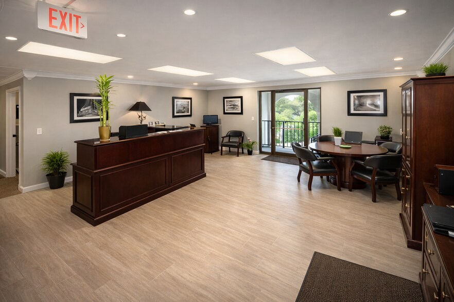 2542-2556 N Federal Hwy, Fort Lauderdale, FL à louer - Hall d’entrée - Image 3 de 7