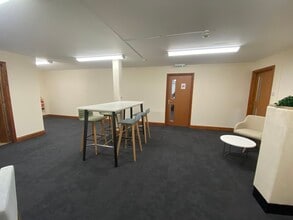 Fox Rd, Framingham Pigot for lease Interior Photo- Image 2 of 4