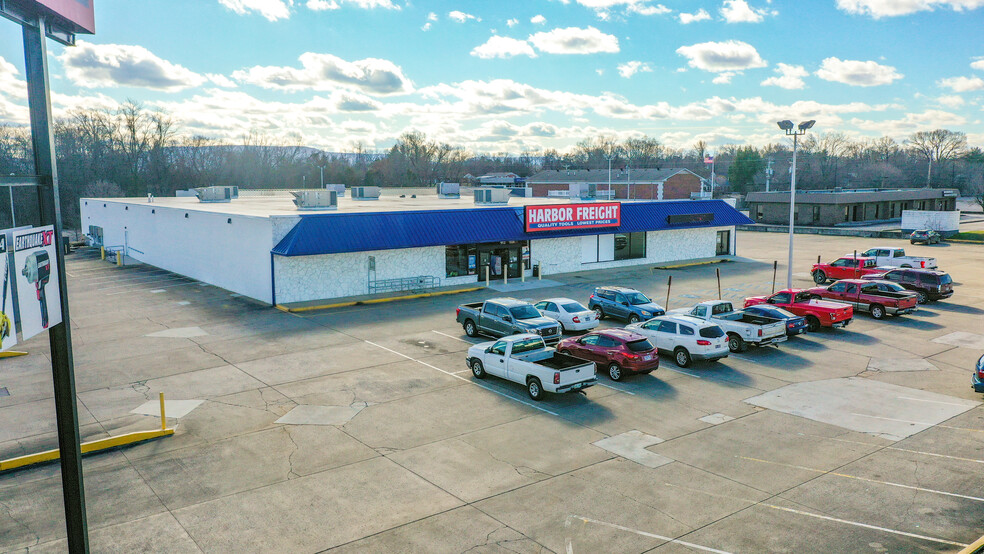 912 N Chancery St, McMinnville, TN for sale - Building Photo - Image 1 of 1