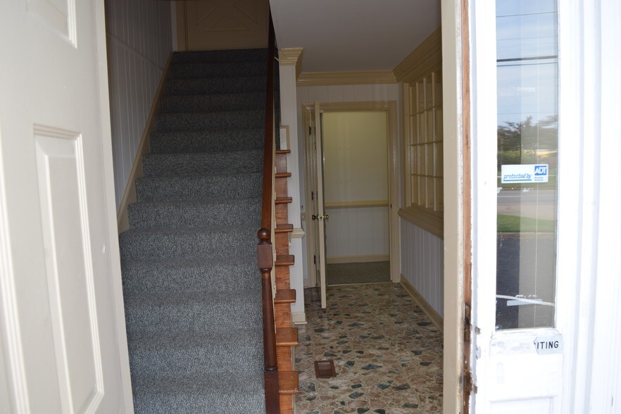 13441 Warwick Blvd, Newport News, VA à louer - Photo du bâtiment - Image 3 de 14