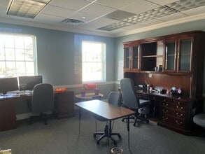 101 Charles St, La Plata, MD for lease Interior Photo- Image 1 of 4