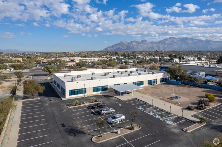 1455 W River Rd, Tucson, AZ à louer - Aérien - Image 2 de 28