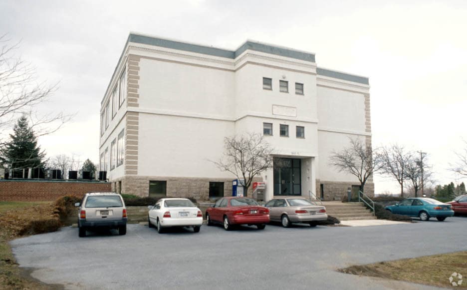 160 S Progress Ave, Harrisburg, PA for lease Primary Photo- Image 1 of 15