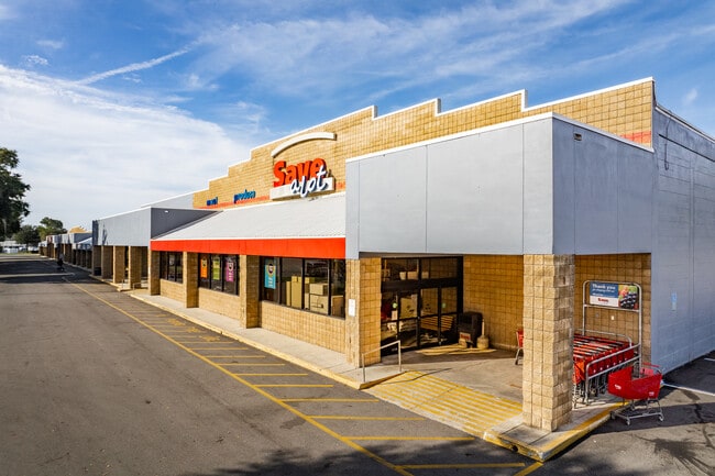 More details for 911-933 N Central Ave, Umatilla, FL - Retail for Sale