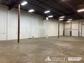 6519-6565 Eastland Rd, Brook Park, OH for lease Interior Photo- Image 2 of 4
