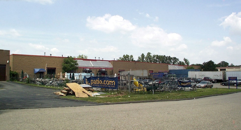 12 Largo Dr, Stamford, CT for lease - Building Photo - Image 2 of 3