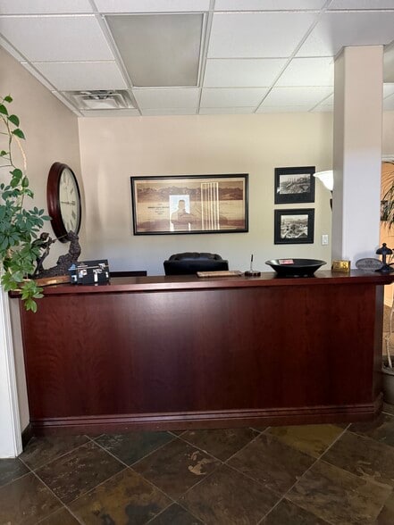 970 Caughlin Crossing, Reno, NV à vendre - Photo du bâtiment - Image 3 de 8