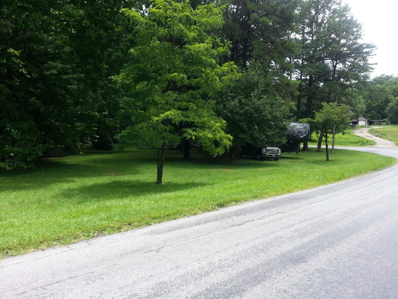 122 Flat Rock Rd, Waynesboro, VA for sale - Primary Photo - Image 2 of 9