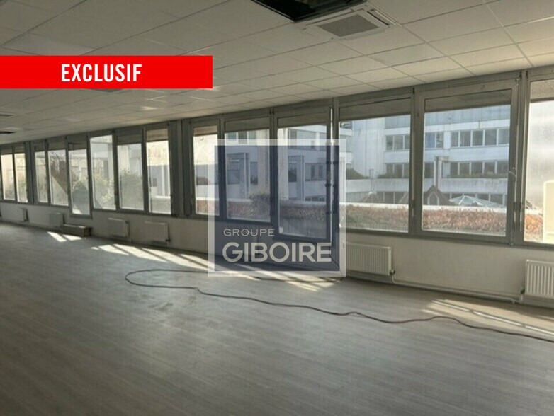 Office in Rennes for lease - Interior Photo - Image 3 of 10