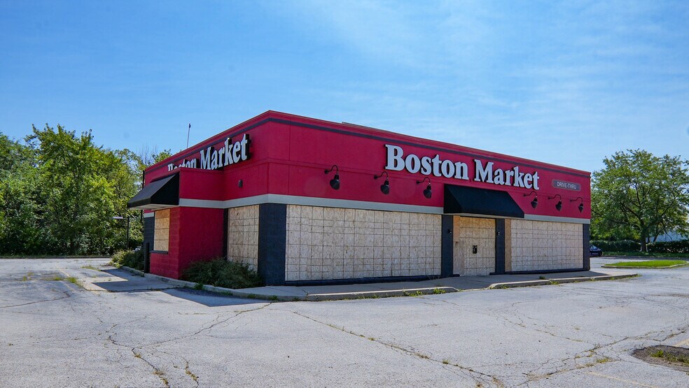 919 N Green Bay Rd, Waukegan, IL à vendre - Photo du bâtiment - Image 2 de 7