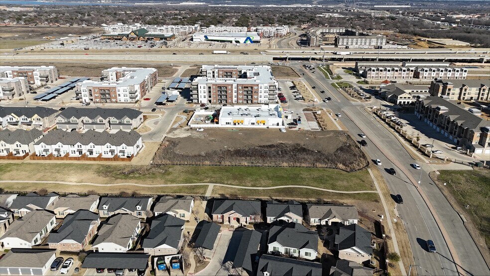 2016 Forum Dr, Grand Prairie, TX à louer - Aérien - Image 2 de 11