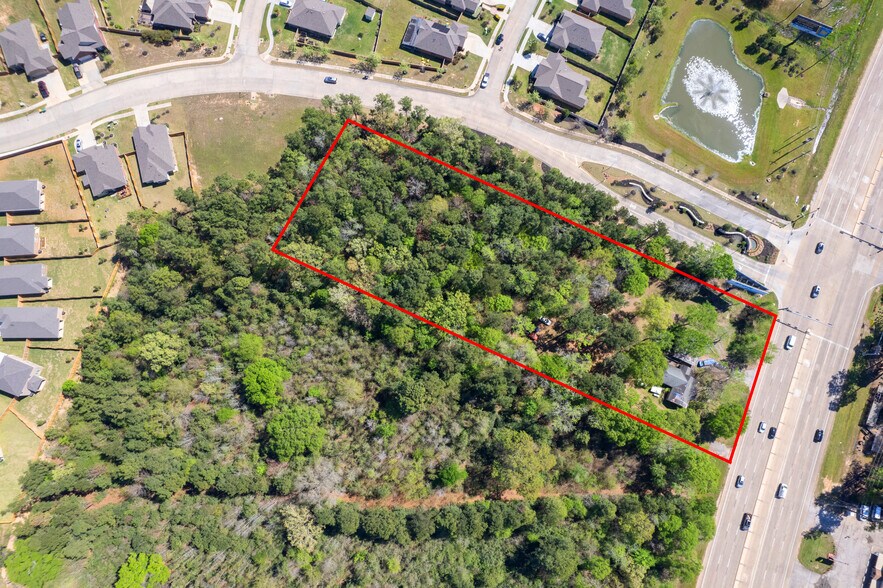 6020 W Davis St, Conroe, TX à vendre - Photo du bâtiment - Image 3 de 9