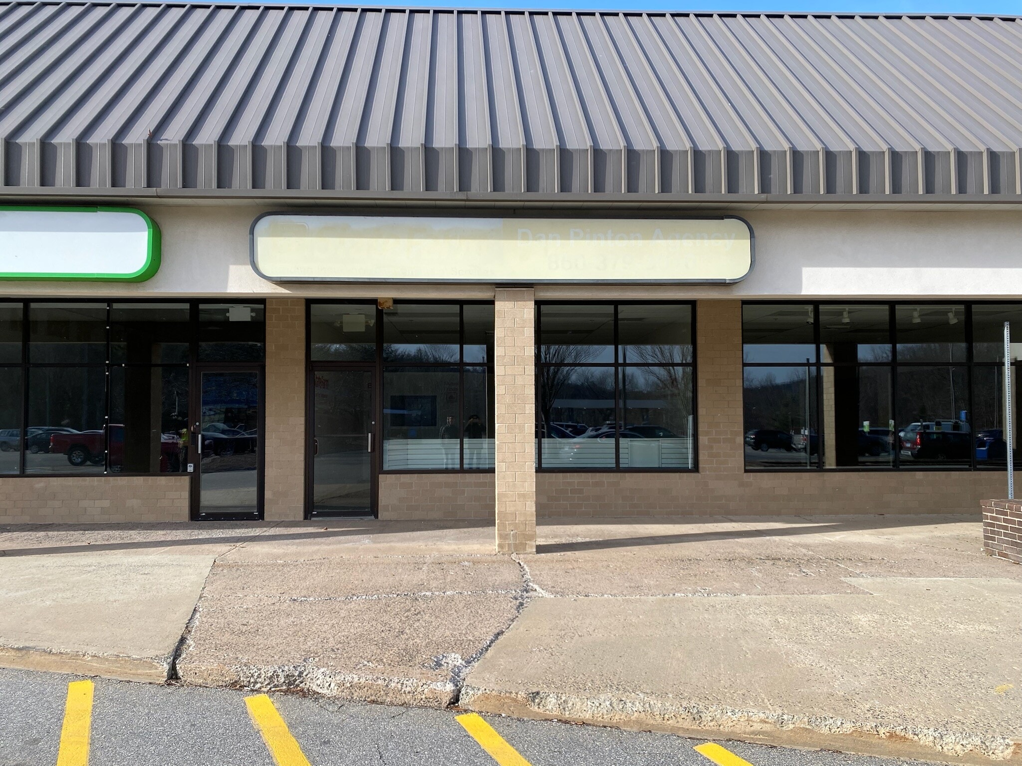 200 New Hartford Rd, Winsted, CT for lease Building Photo- Image 1 of 2