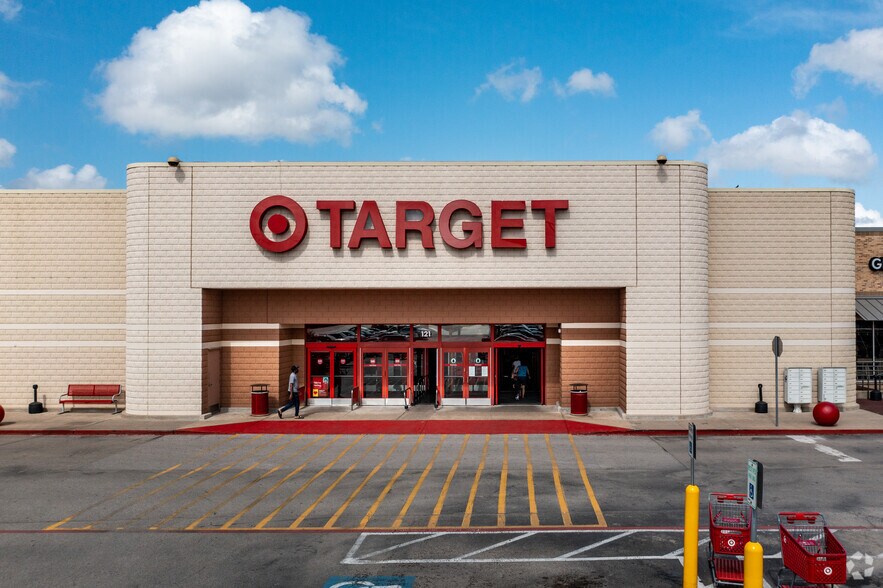 117 Louis Henna Blvd, Round Rock, TX à louer - Photo du bâtiment - Image 2 de 26