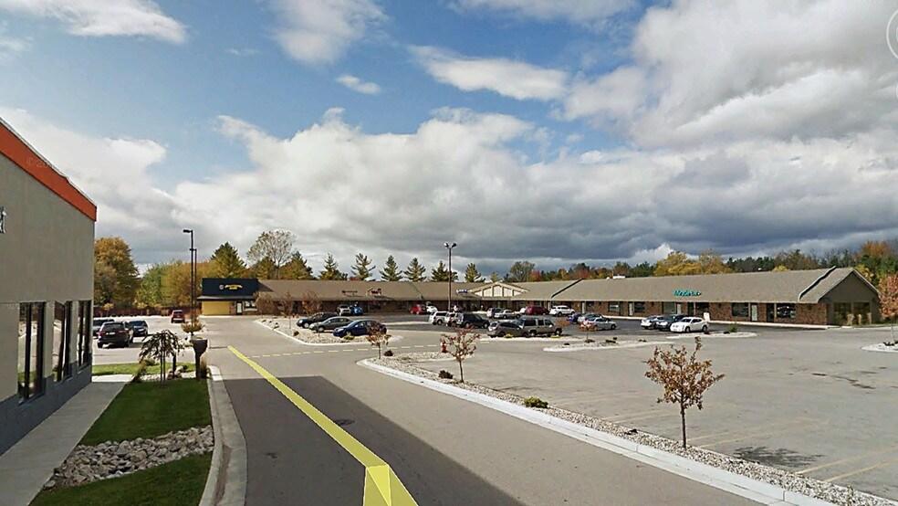 6803 Eastman Ave, Midland, MI à louer - Photo du bâtiment - Image 1 de 2